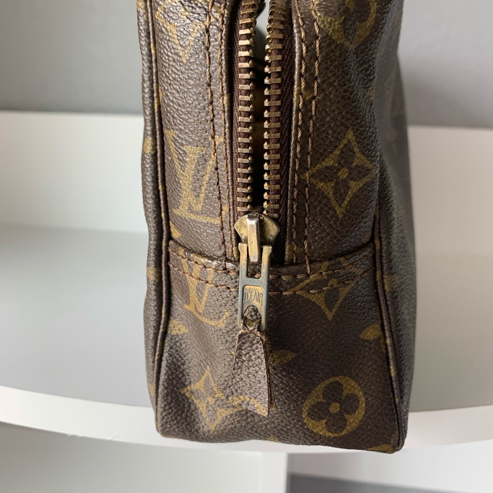 Louis Vuitton Cosmetic Pouch Trousse Toilette 28 - Picture 3 of 9